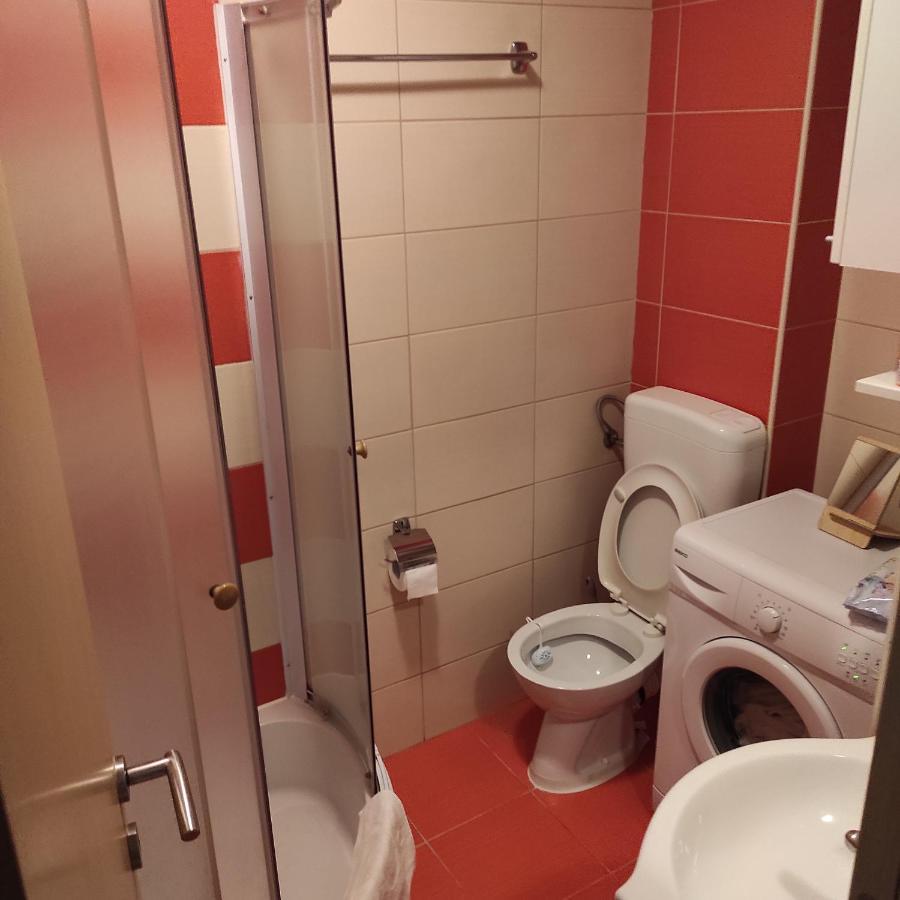 Apartman Jevrejska Banja Luka Esterno foto